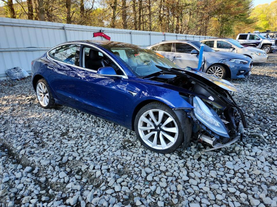 50878516 :رقم المزاد ، 5YJ3E1EA2JF009856 vin ، 2018 Tesla Model 3 مزاد بيع