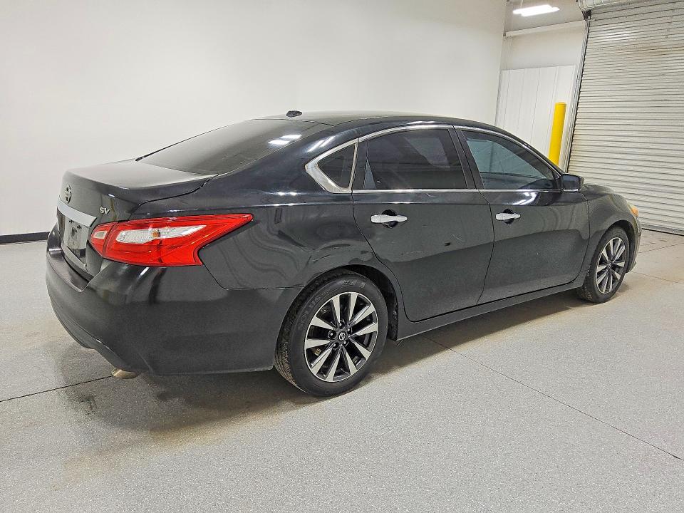 Продаж на аукціоні авто 2017 Nissan Altima, vin: 1N4AL3AP7HC283893, номер лоту: 47287836