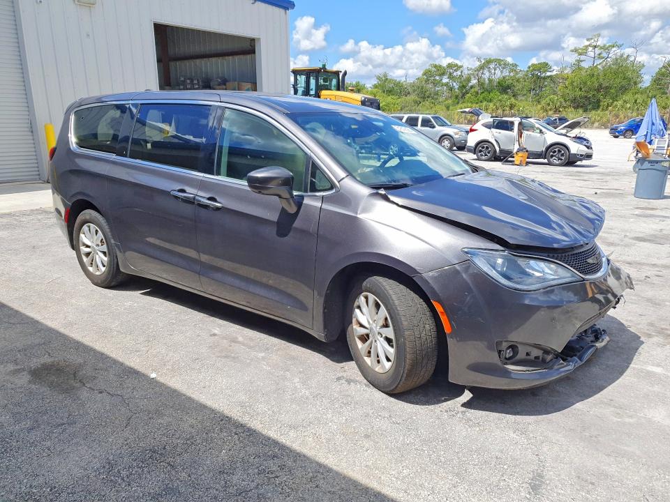 2019 Chrysler Pacifica მანქანა იყიდება აუქციონზე, vin: 2C4RC1FG8KR738081, აუქციონის ნომერი: 51812026