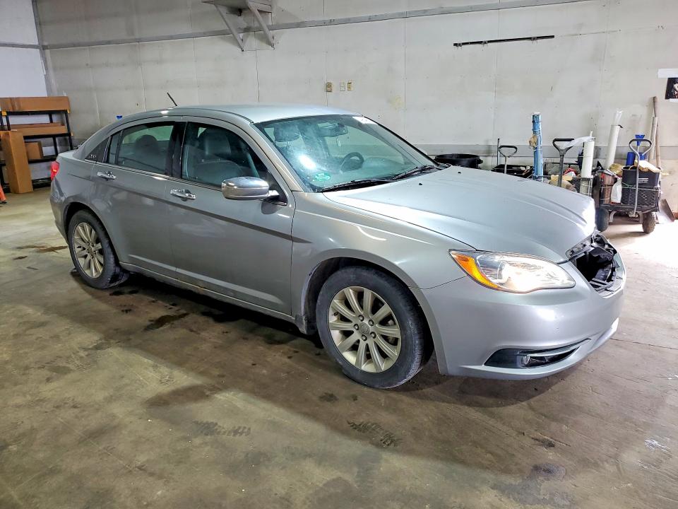 49546806 :رقم المزاد ، 1C3CCBCG4EN198668 vin ، 2014 Chrysler 200 مزاد بيع