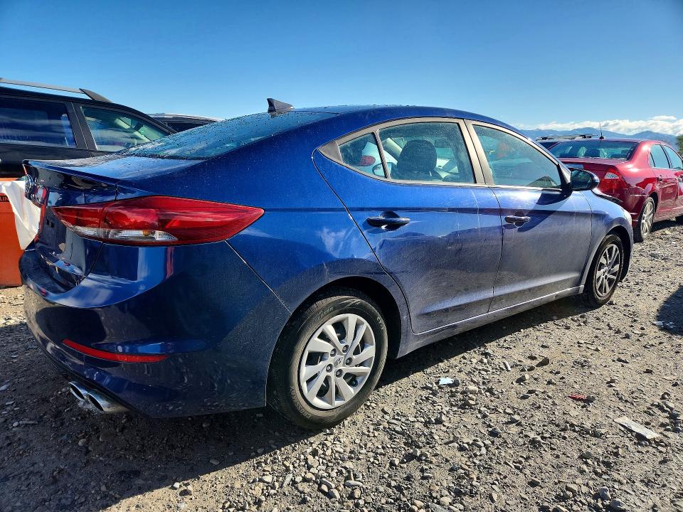 2017 Hyundai Elantra მანქანა იყიდება აუქციონზე, vin: 5NPD74LF4HH081605, აუქციონის ნომერი: 49578506