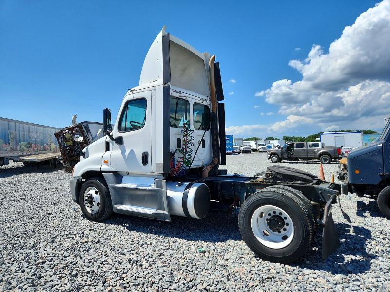 Продаж на аукціоні авто 2016 Freightliner Cascadia 125, vin: 1FUBGEDV6GLHC5660, номер лоту: 50611856