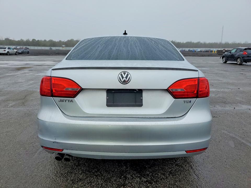 48694436 :رقم المزاد ، 3VWLL7AJ7CM323674 vin ، 2012 Volkswagen Jetta مزاد بيع