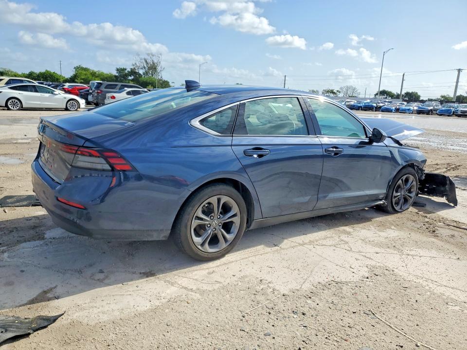 50601066 :رقم المزاد ، 1HGCY1F36RA064565 vin ، 2024 Honda Accord مزاد بيع