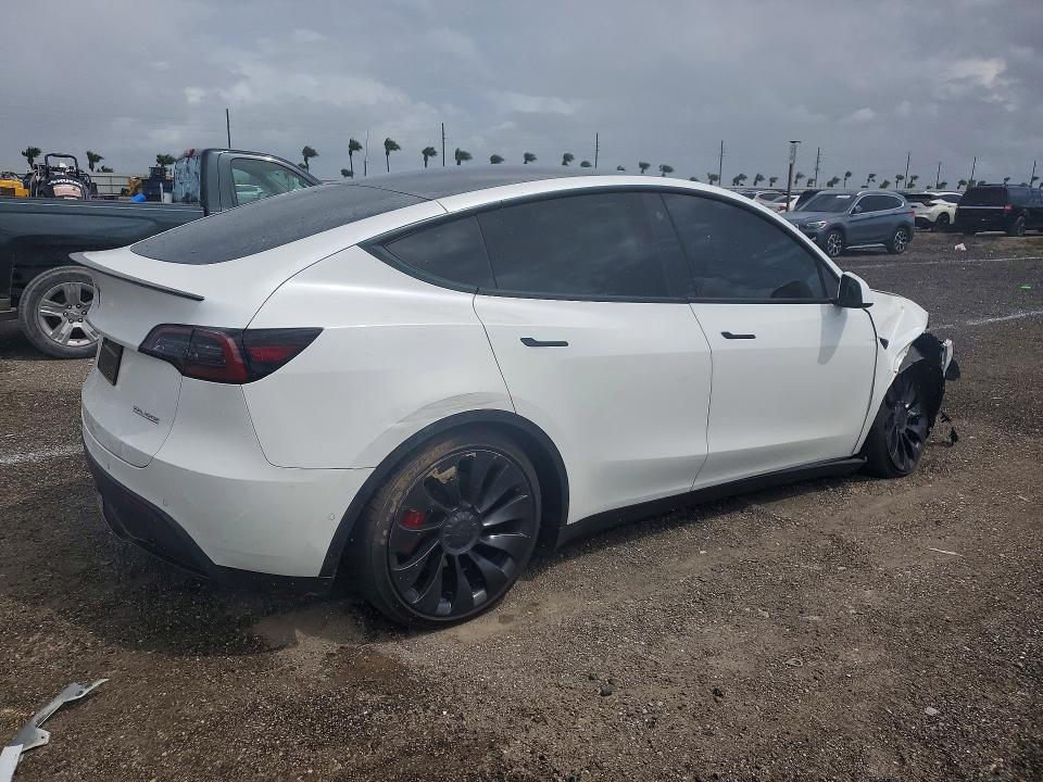 49247366 :رقم المزاد ، 7SAYGDEF6NF459712 vin ، 2022 Tesla Model Y مزاد بيع