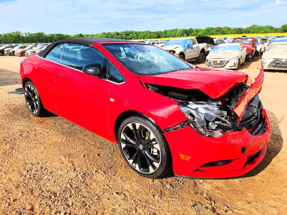 49756546 :رقم المزاد ، W04WJ3N56JG055052 vin ، 2018 Buick Cascada مزاد بيع