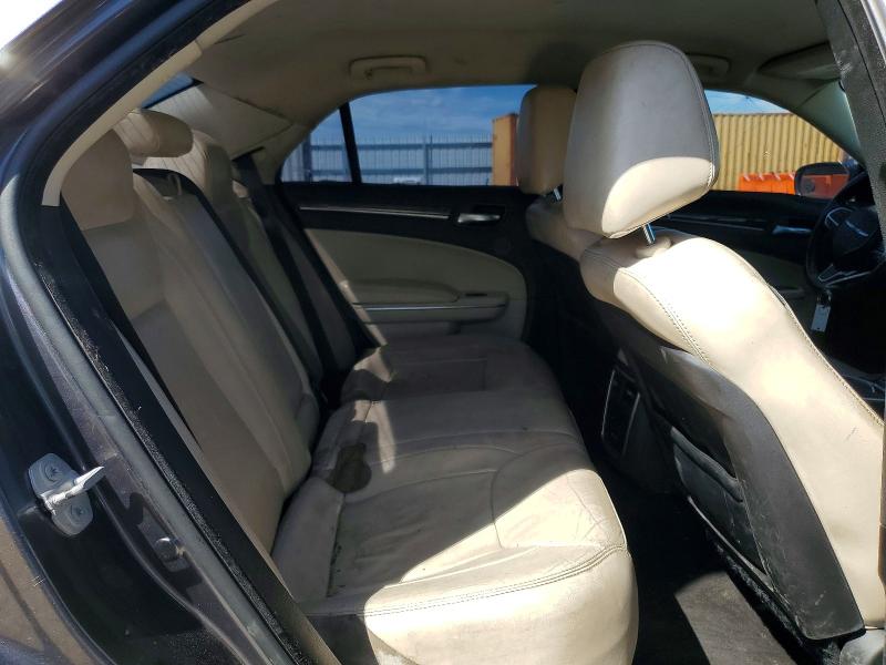 51483176 :رقم المزاد ، 2C3CCAAG6FH830027 vin ، 2015 Chrysler 300 مزاد بيع