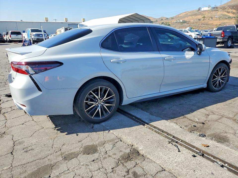 Auction sale of the 2023 Toyota Camry, vin: 4T1G11AK2PU091630, lot number: 51032936