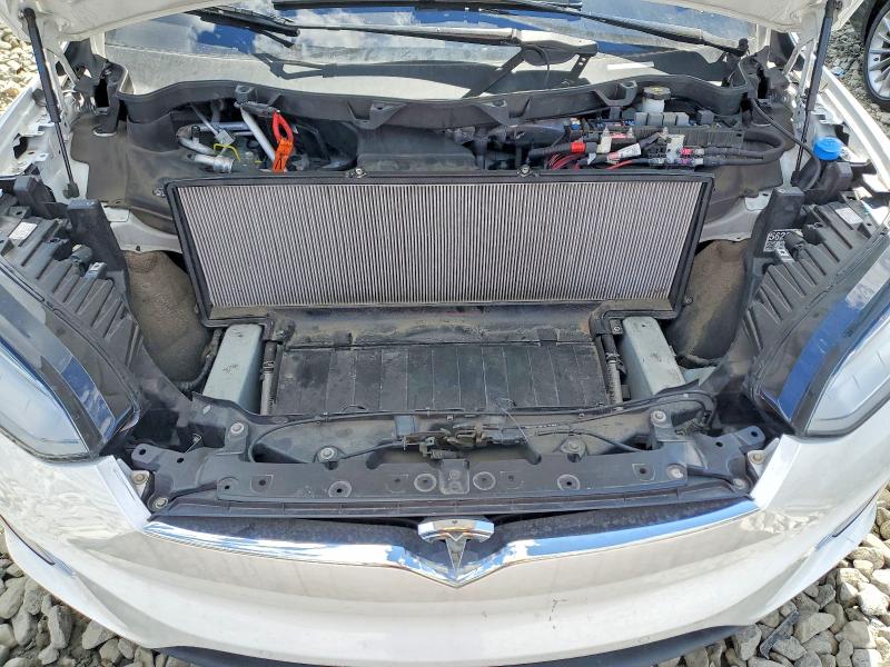 49083996 :رقم المزاد ، 5YJXCBE47HF050260 vin ، 2017 Tesla Model X مزاد بيع