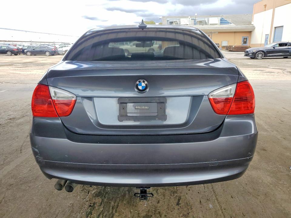 50808166 :رقم المزاد ، WBAVB135X6PT08321 vin ، 2006 Bmw 325 مزاد بيع