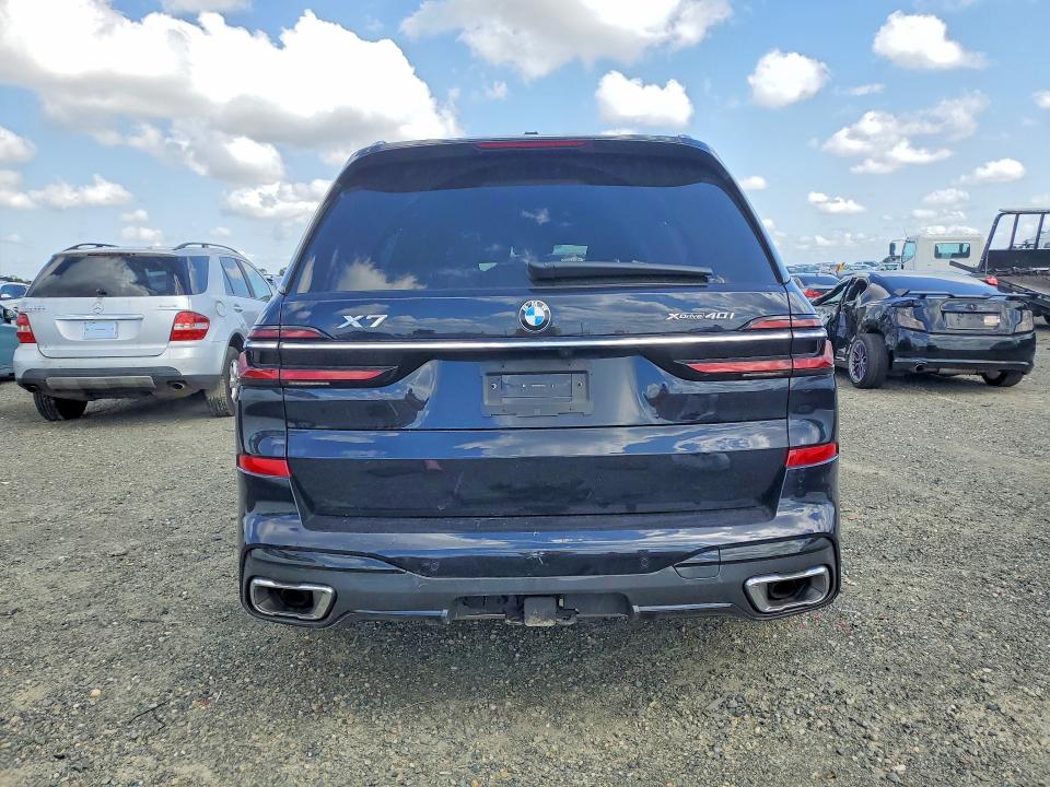 2024 Bmw X7 მანქანა იყიდება აუქციონზე, vin: 5UX23EM01R9V56588, აუქციონის ნომერი: 51208266