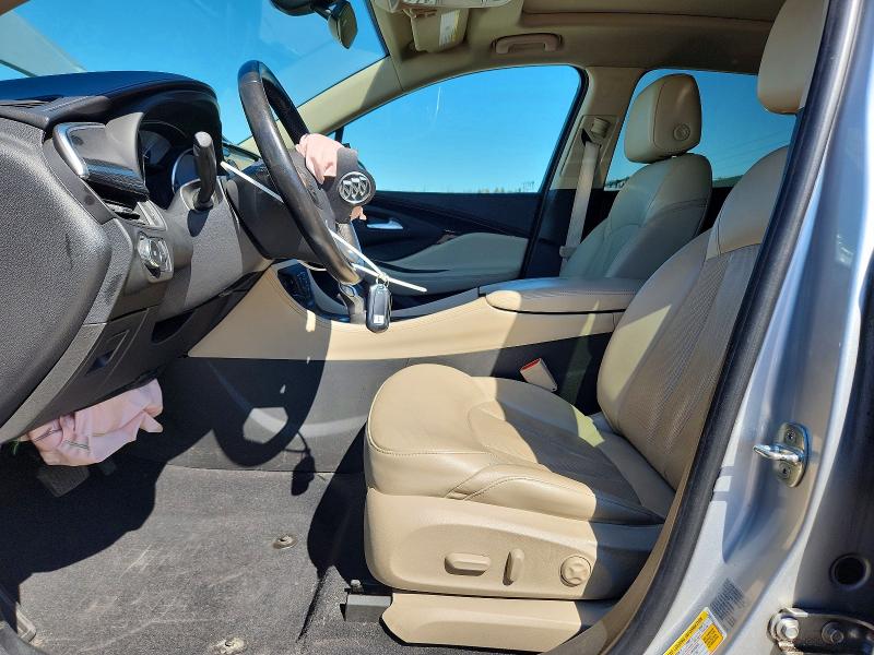 2018 Buick Envision მანქანა იყიდება აუქციონზე, vin: LRBFX2SA5JD002570, აუქციონის ნომერი: 48764106