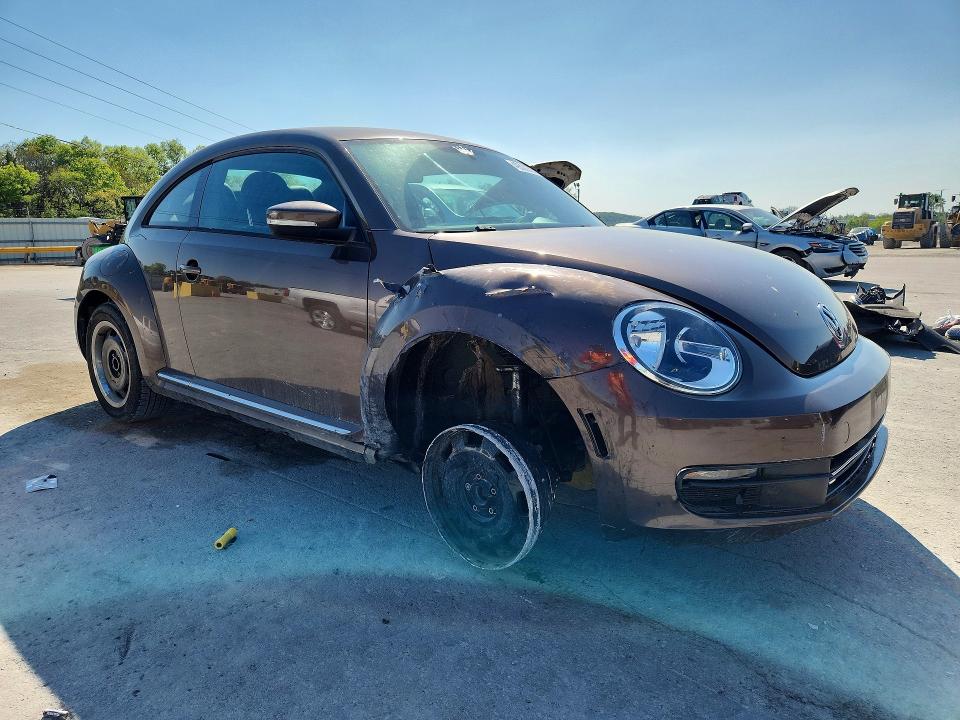 49330306 :رقم المزاد ، 3VWJP7AT0DM631266 vin ، 2013 Volkswagen Beetle مزاد بيع