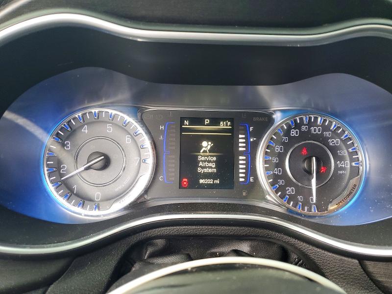 49655376 :رقم المزاد ، 1C3CCCAB4GN166688 vin ، 2016 Chrysler 200 مزاد بيع