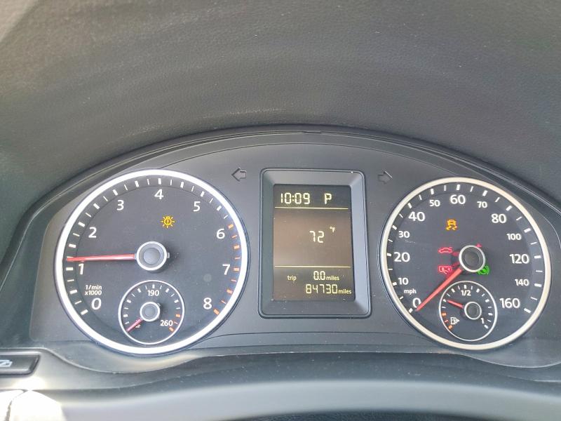 50593586 :رقم المزاد ، WVGBV7AX5AW521529 vin ، 2010 Volkswagen Tiguan مزاد بيع
