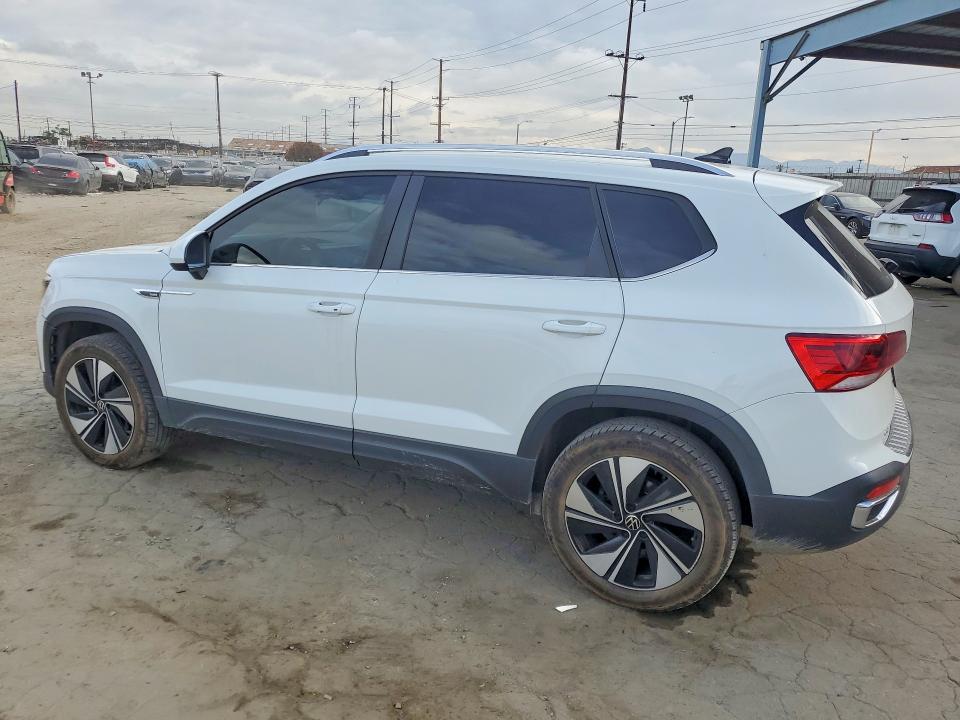 48953596 :رقم المزاد ، 3VVVX7B2XRM066365 vin ، 2024 Volkswagen Taos مزاد بيع