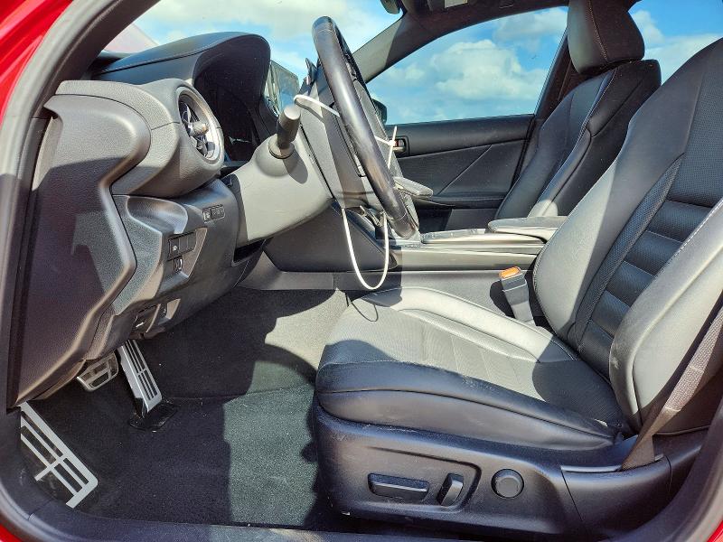 50768906 :رقم المزاد ، JTHGZ1B29N5053250 vin ، 2022 Lexus Is مزاد بيع