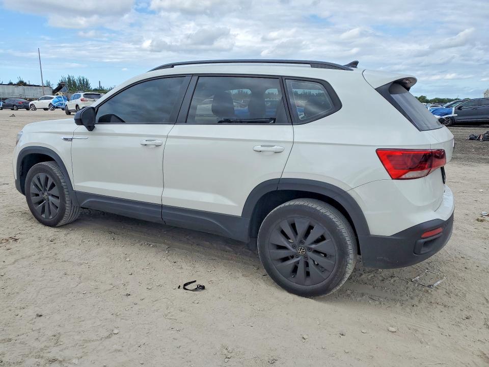 2024 Volkswagen Taos მანქანა იყიდება აუქციონზე, vin: 3VV5X7B27RM119393, აუქციონის ნომერი: 49797266