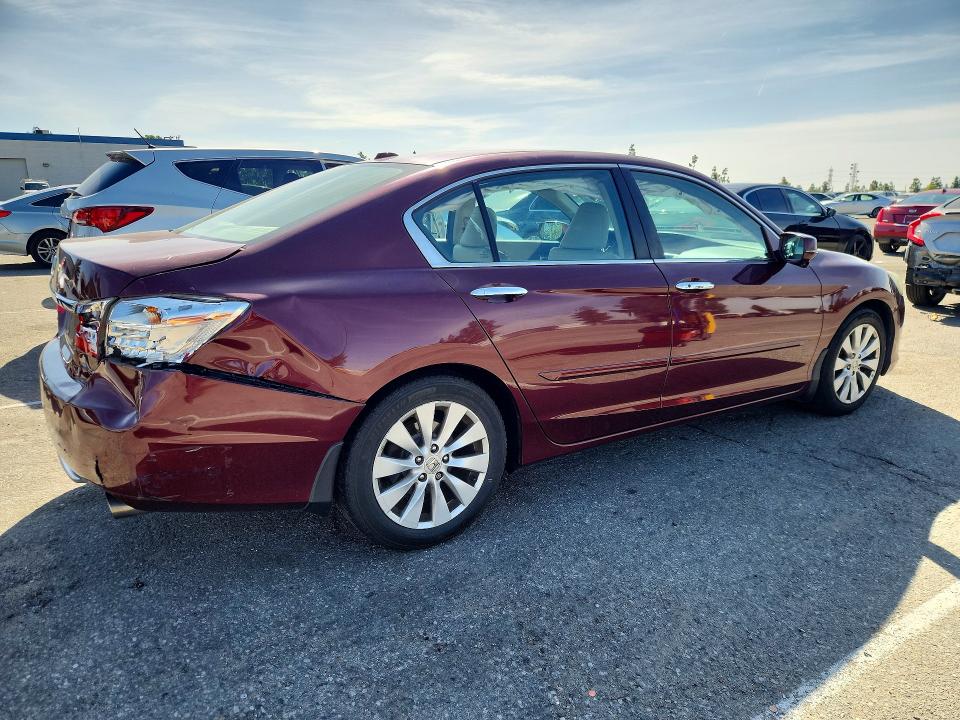 48704706 :رقم المزاد ، 1HGCR2F88DA057401 vin ، 2013 Honda Accord مزاد بيع