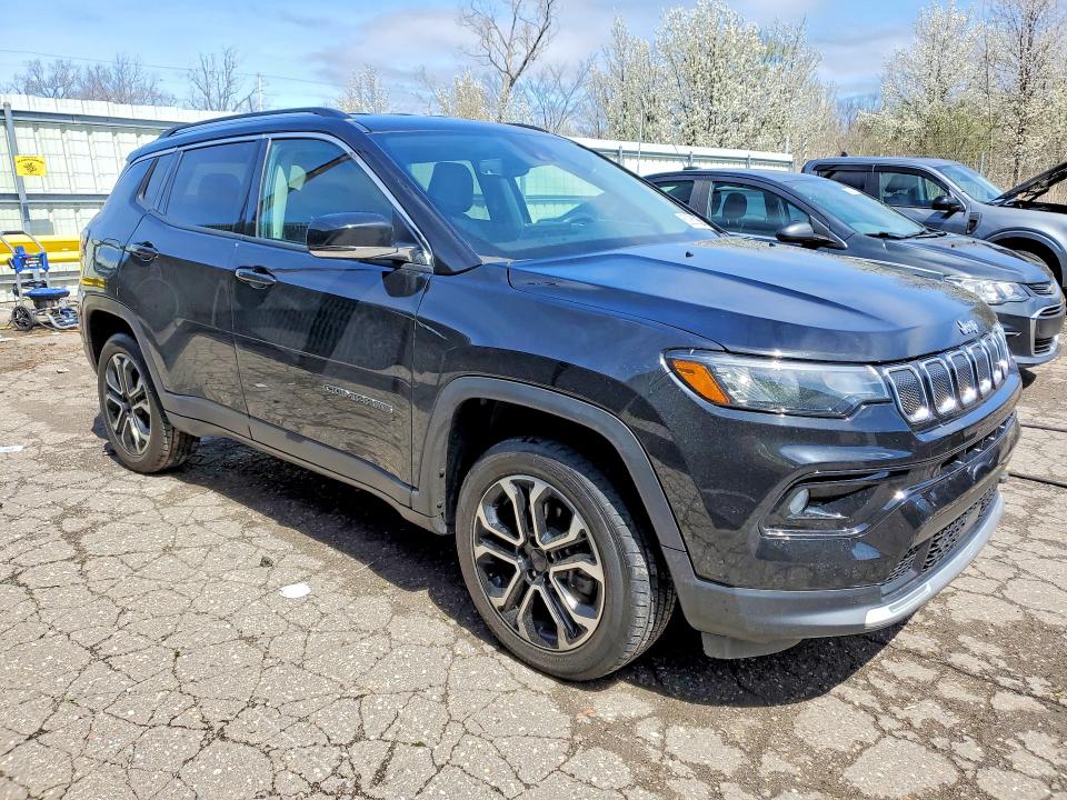 50060056 :رقم المزاد ، 3C4NJDCB3NT110994 vin ، 2022 Jeep Compass مزاد بيع