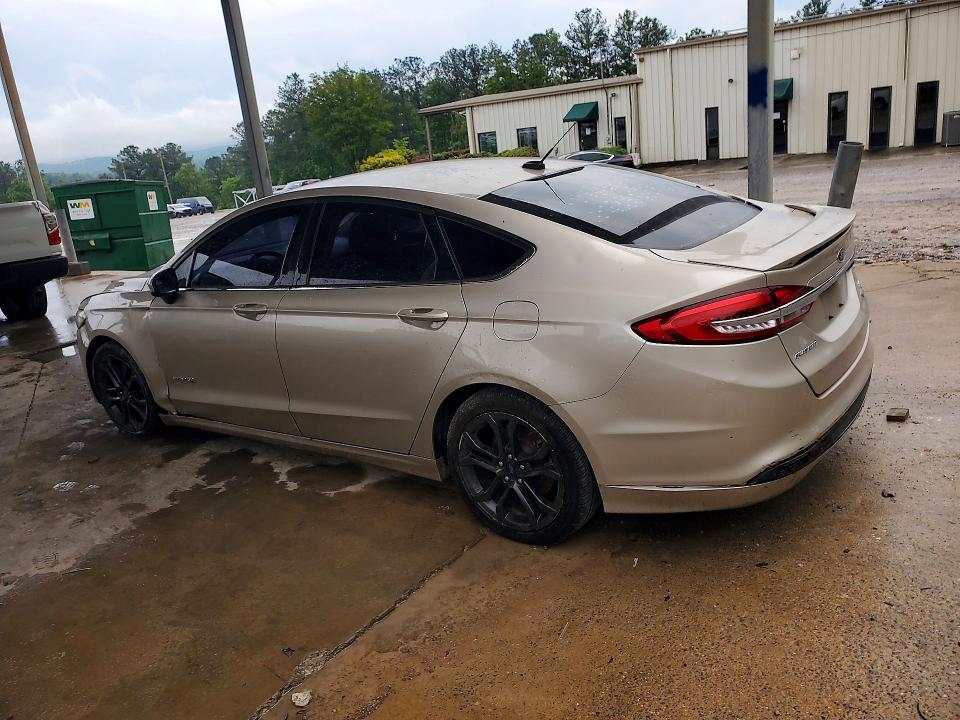 51370156 :رقم المزاد ، 3FA6P0LUXJR269652 vin ، 2018 Ford Fusion مزاد بيع