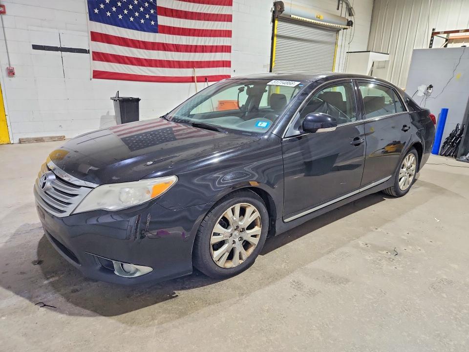 51714866 :رقم المزاد ، 4T1BK3DB3CU458768 vin ، 2012 Toyota Avalon مزاد بيع