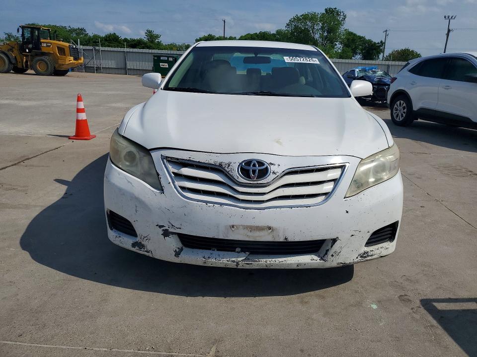 50572826 :رقم المزاد ، 4T1BF3EK9BU637852 vin ، 2011 Toyota Camry مزاد بيع