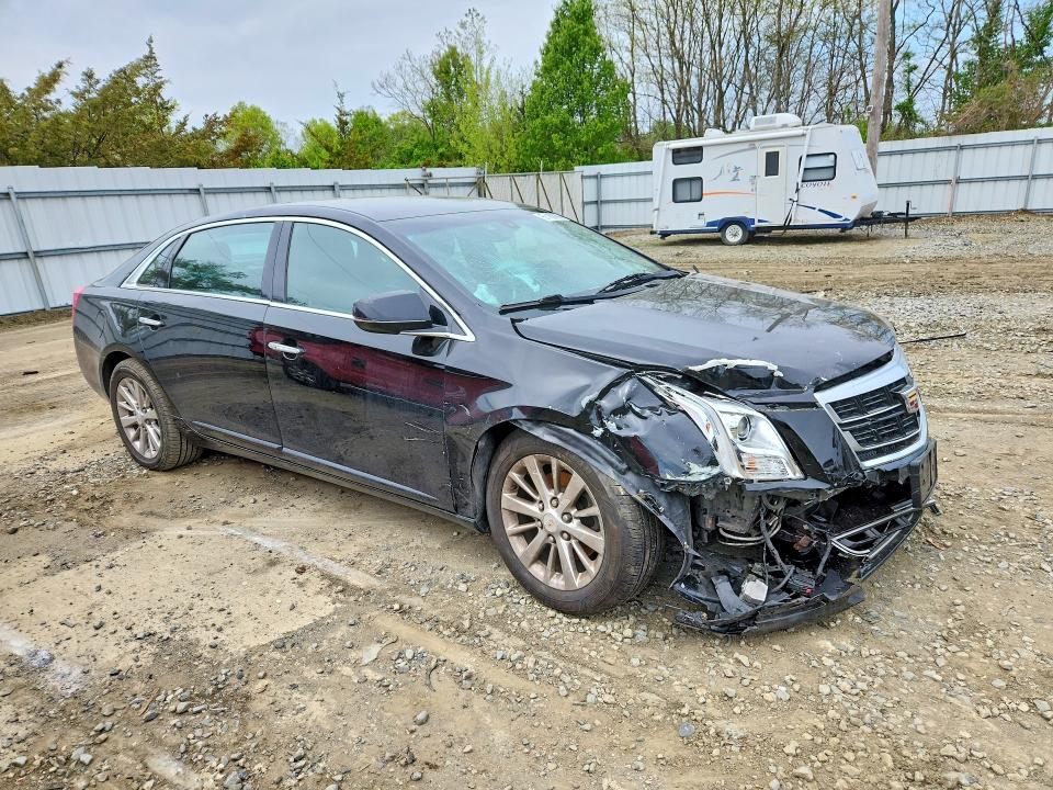 51180906 :رقم المزاد ، 2GEXG6U38H9600002 vin ، 2017 Cadillac Xts مزاد بيع