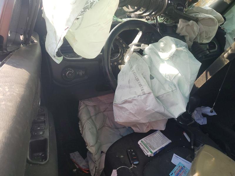 50141216 :رقم المزاد ، ZACNJDB14MPM73252 vin ، 2021 Jeep Renegade مزاد بيع