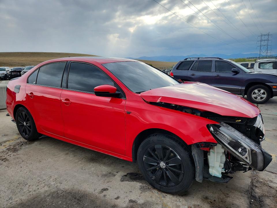 Продажа на аукционе авто 2015 Volkswagen Jetta, vin: 3VWD17AJ4FM317068, номер лота: 46782286