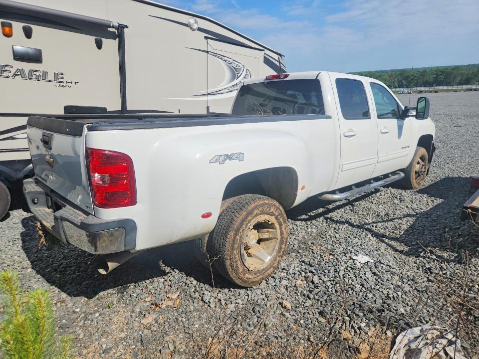 49130876 :رقم المزاد ، 1GC7K1B6XAF103893 vin ، 2010 Chevrolet Silverado مزاد بيع