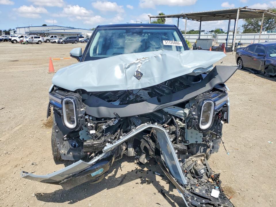 51126866 :رقم المزاد ، 7PDSGBBA8SN063514 vin ، 2025 Rivian R1s مزاد بيع