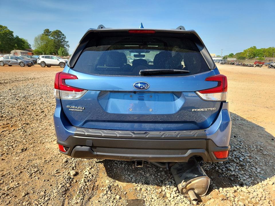 Продажа на аукционе авто 2022 Subaru Forester, vin: JF2SKAEC8NH513020, номер лота: 49025096