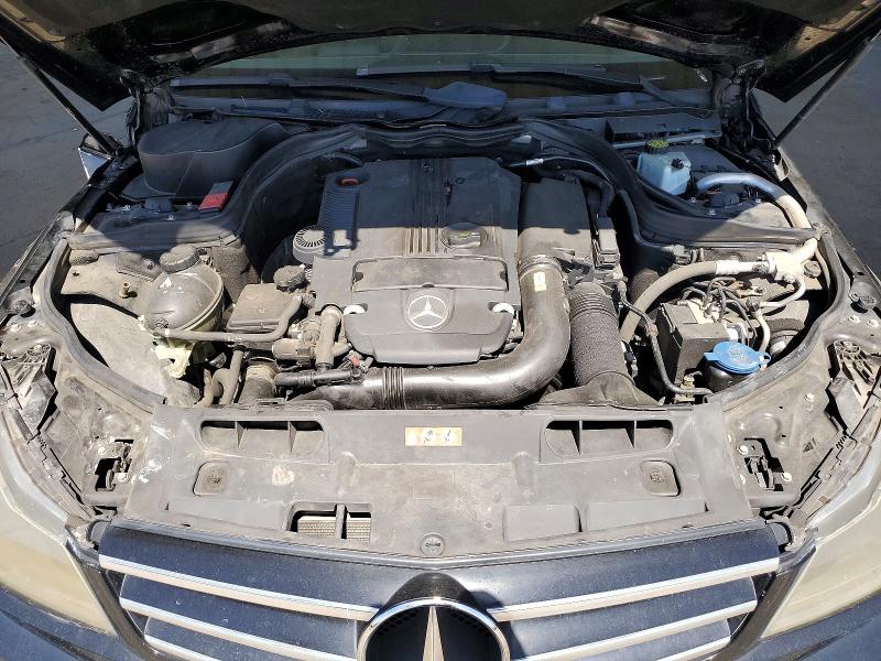 52038326 :رقم المزاد ، WDDGF4HB4EG245060 vin ، 2014 Mercedes-benz C مزاد بيع