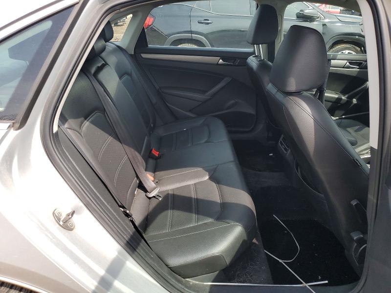 48074216 :رقم المزاد ، 1VWBH7A35EC003692 vin ، 2014 Volkswagen Passat مزاد بيع