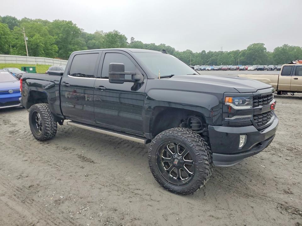 51611776 :رقم المزاد ، 3GCUKSEJ2JG421594 vin ، 2018 Chevrolet Silverado مزاد بيع