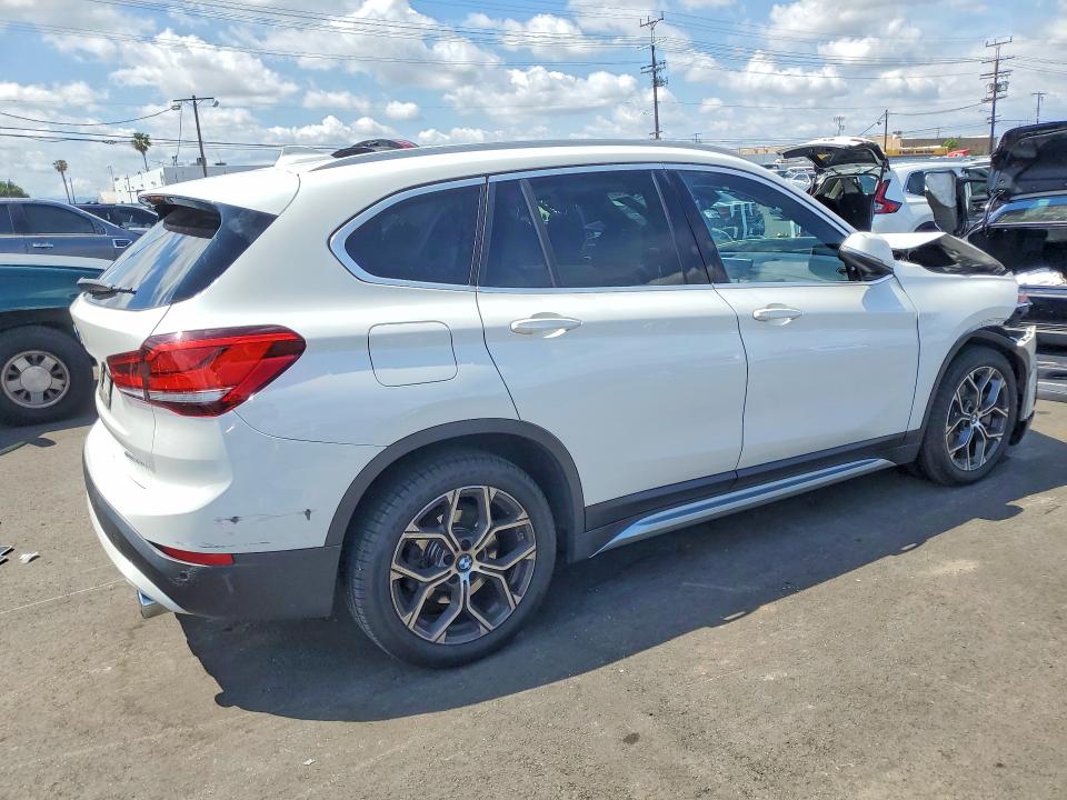 48755866 :رقم المزاد ، WBXJG7C00M5S68823 vin ، 2021 Bmw X1 مزاد بيع