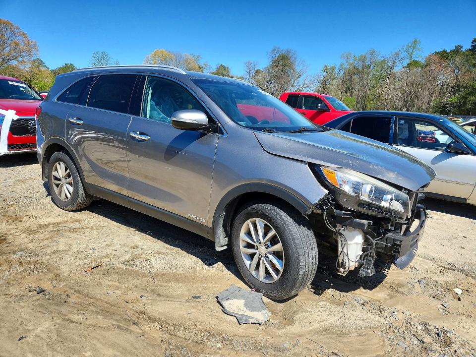 48810516 :رقم المزاد ، 5XYPGDA56HG232135 vin ، 2017 Kia Sorento مزاد بيع
