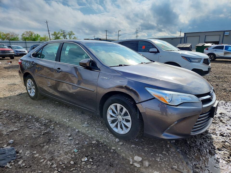 2015 Toyota Camry Hybrid მანქანა იყიდება აუქციონზე, vin: 4T1BD1FK4FU166966, აუქციონის ნომერი: 51605956