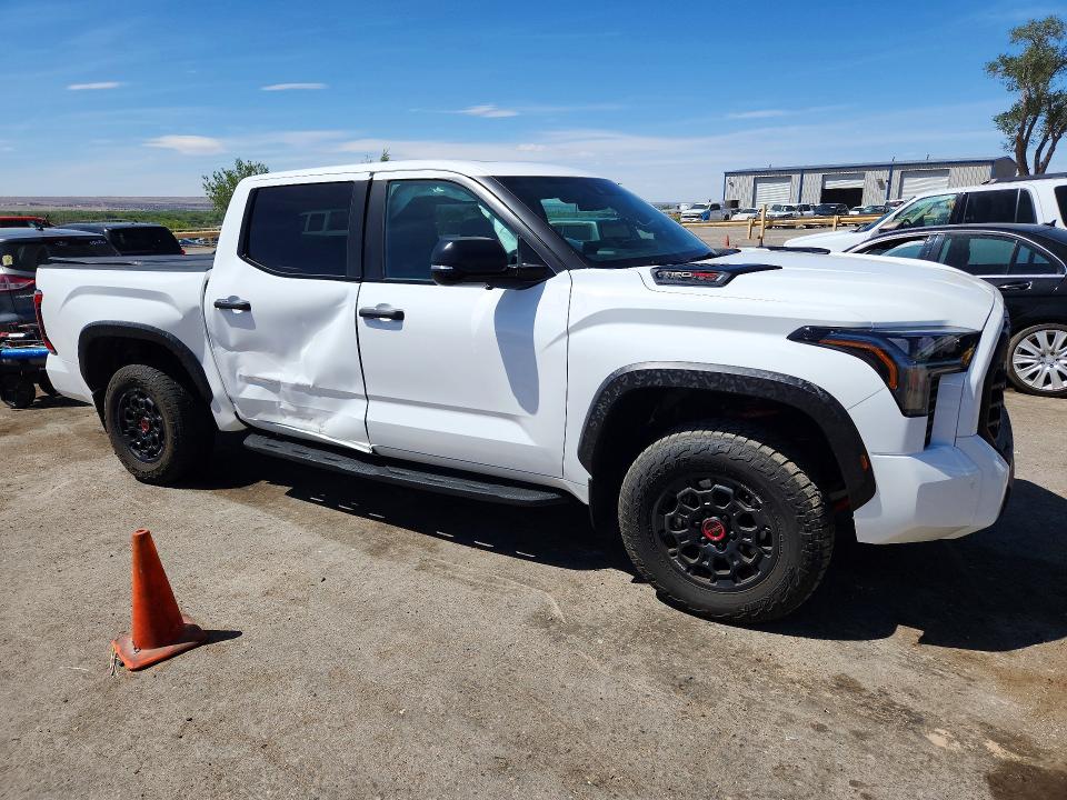 Продаж на аукціоні авто 2026 Toyota Tundra, vin: 5TFPC5DB5TX114988, номер лоту: 51208256