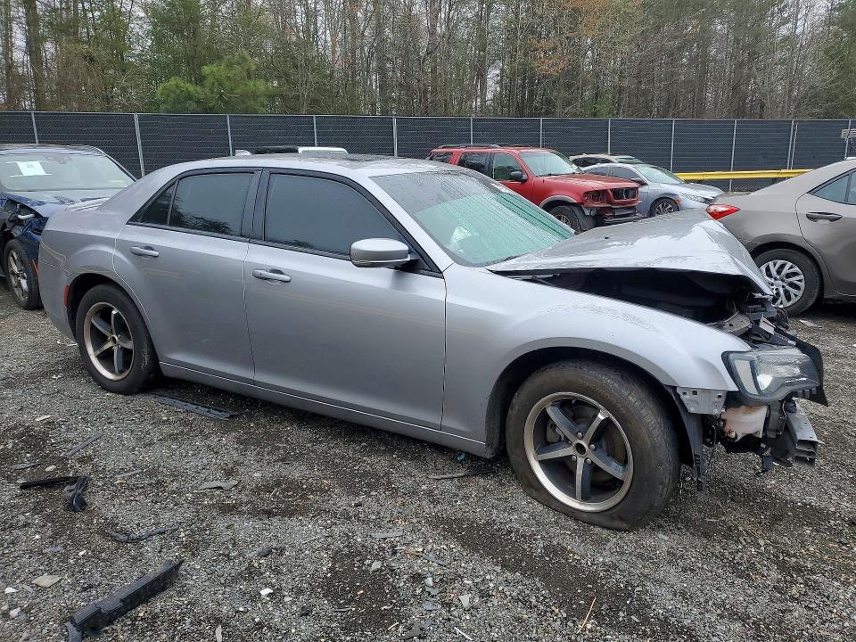 Aukcja sprzedaży 2016 Chrysler 300, vin: 2C3CCABG9GH216573, numer aukcji: 47972556