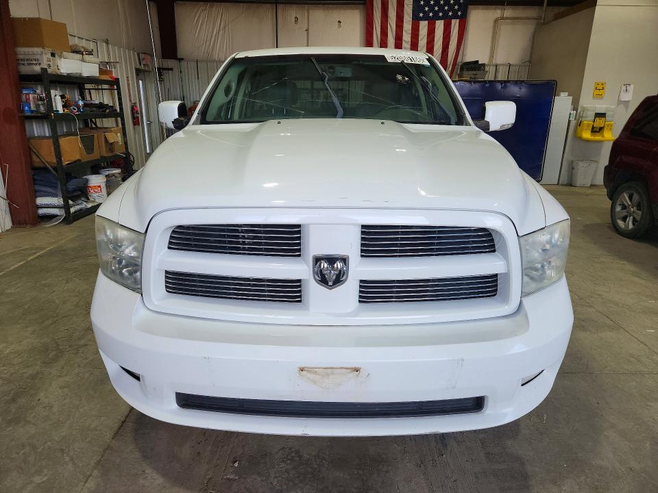 52080186 :رقم المزاد ، 1D7RV1CT4BS560038 vin ، 2011 Dodge Ram 1500 مزاد بيع