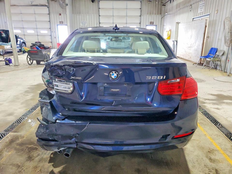 2014 Bmw 328 მანქანა იყიდება აუქციონზე, vin: WBA3B5C50EF958584, აუქციონის ნომერი: 49602516