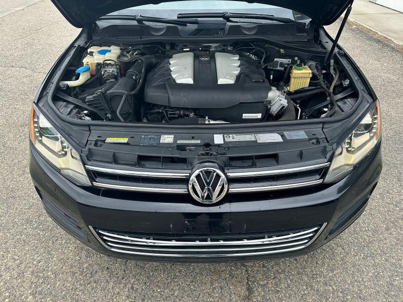 2011 Volkswagen Touareg მანქანა იყიდება აუქციონზე, vin: WVGFK9BP5BD006418, აუქციონის ნომერი: 51182686