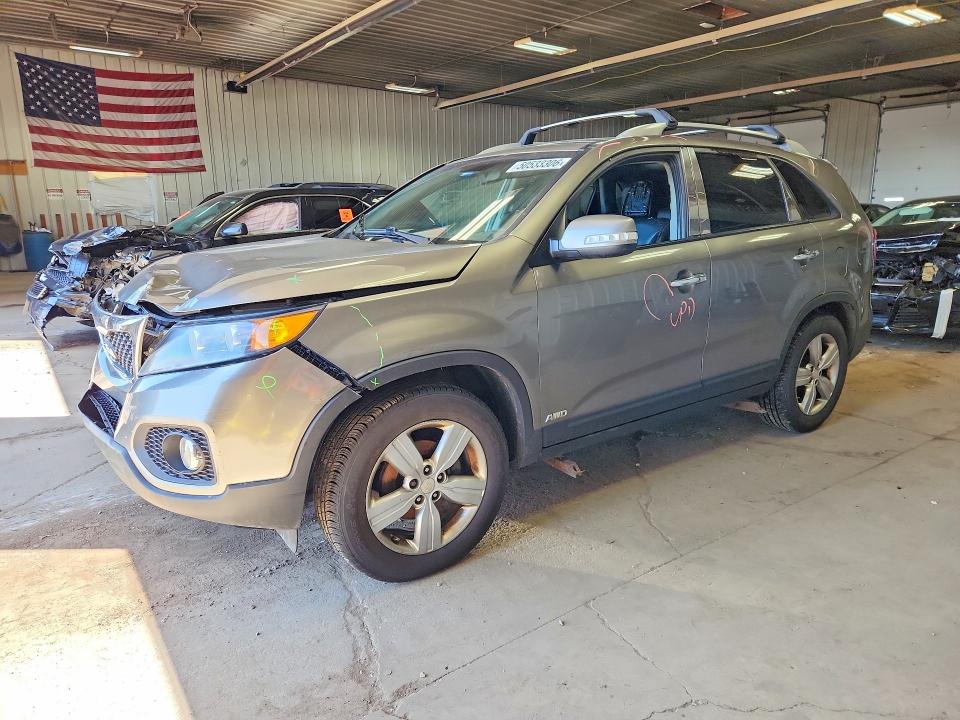 2013 Kia Sorento მანქანა იყიდება აუქციონზე, vin: 5XYKUDA23DG319493, აუქციონის ნომერი: 50533306