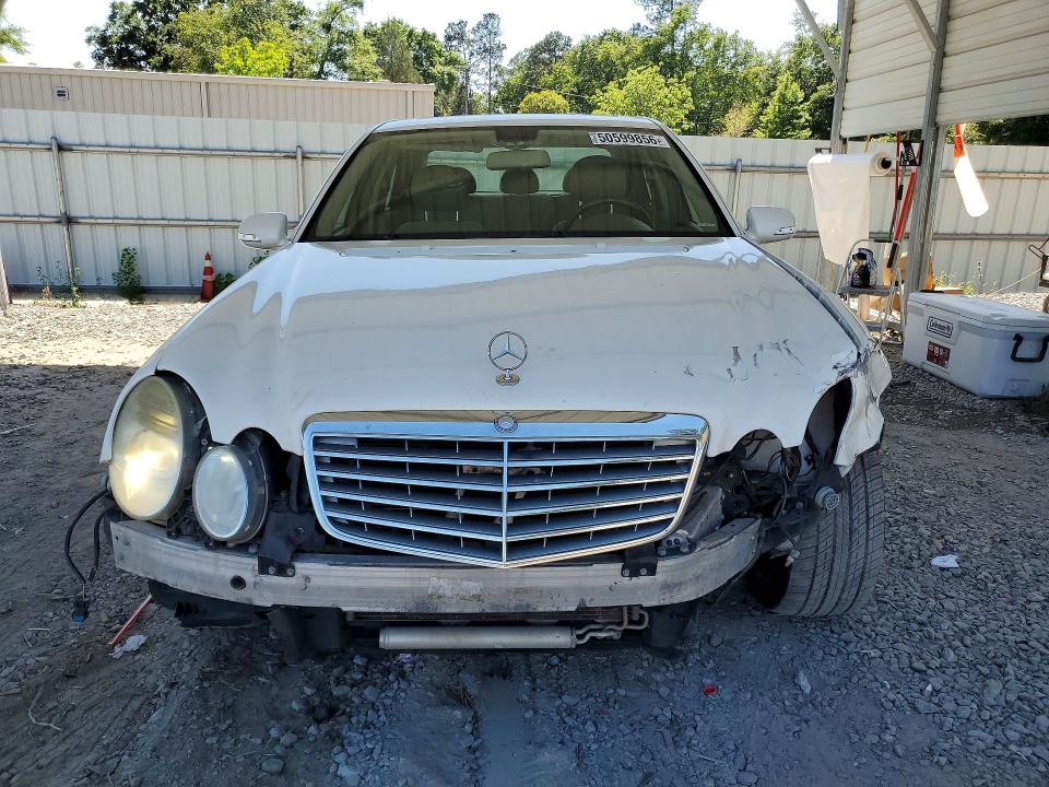50599856 :رقم المزاد ، WDBUF56X77B098765 vin ، 2007 Mercedes-benz E مزاد بيع