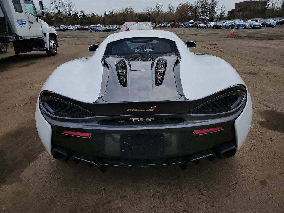 Продажа на аукционе авто 2017 Mclaren Automotive 570s, vin: SBM13DAA4HW002084, номер лота: 49779516