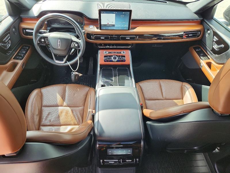 48323066 :رقم المزاد ، 5LMYJ8XY8NNL01418 vin ، 2022 Lincoln Aviator مزاد بيع