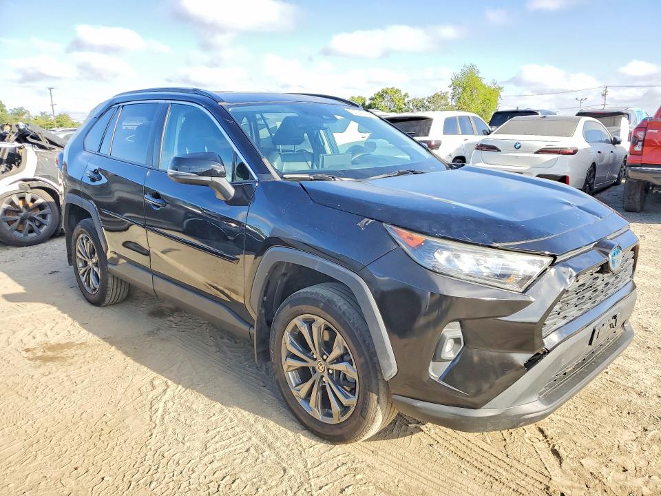 Продаж на аукціоні авто 2022 Toyota Rav4, vin: 4T3B6RFV3NU068469, номер лоту: 51349426
