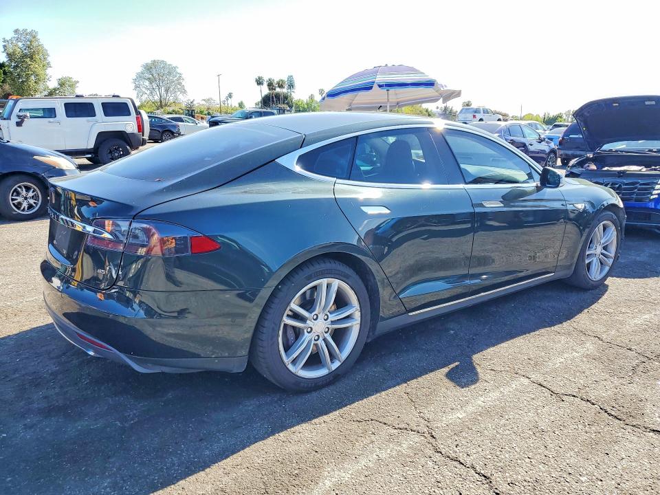 Продаж на аукціоні авто 2014 Tesla Model S, vin: 5YJSA1H17EFP63683, номер лоту: 50186546